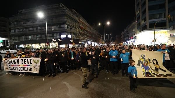 Άλκης Καμπανός: Πλήθος κόσμου στη σιωπηρή πορεία στην μνήμη του 
